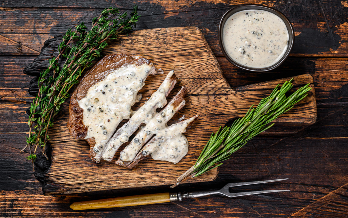 Steak With Creamy Peppercorn Sauce