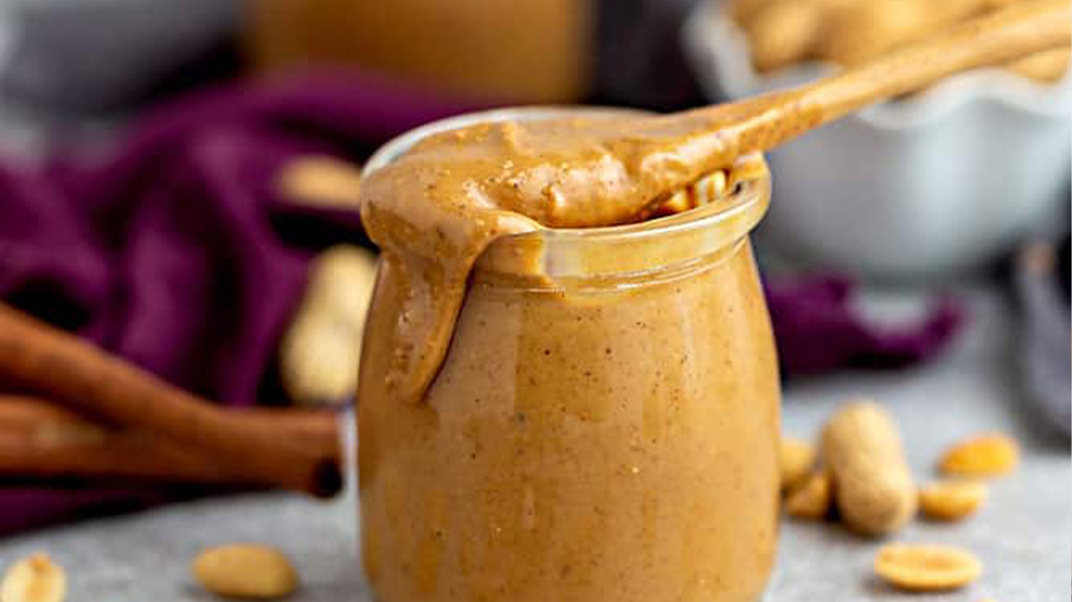 Homemade Peanut Butter