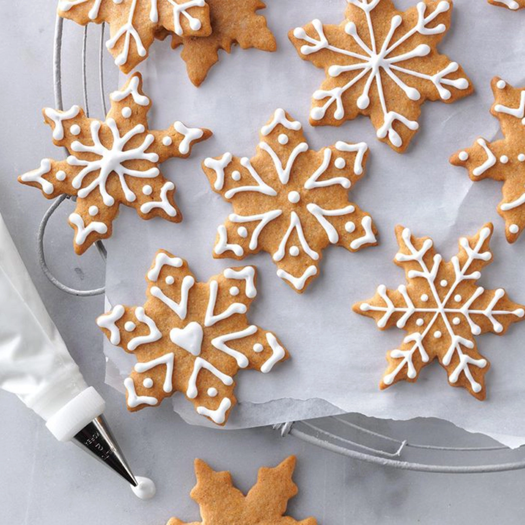 Gingerbread Decorating Slider-5